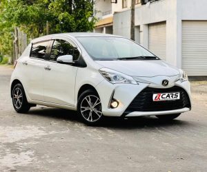 5 Seats 4 Doors Viyaparimoolai, Point Pedro 📍 Thirunelvely, Jaffna 📍